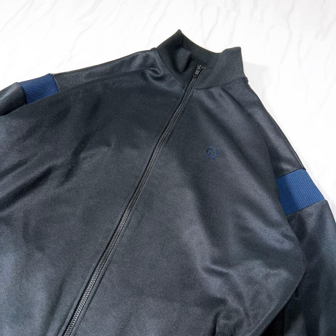 《美品》FRED PERRY ジップアップワンピース ジャージ 黒 UK10