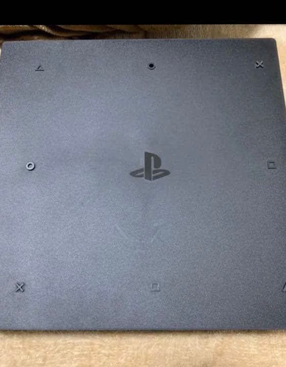 PlayStation®4 ジェット・ブラック 1TB ドラクエ11付き