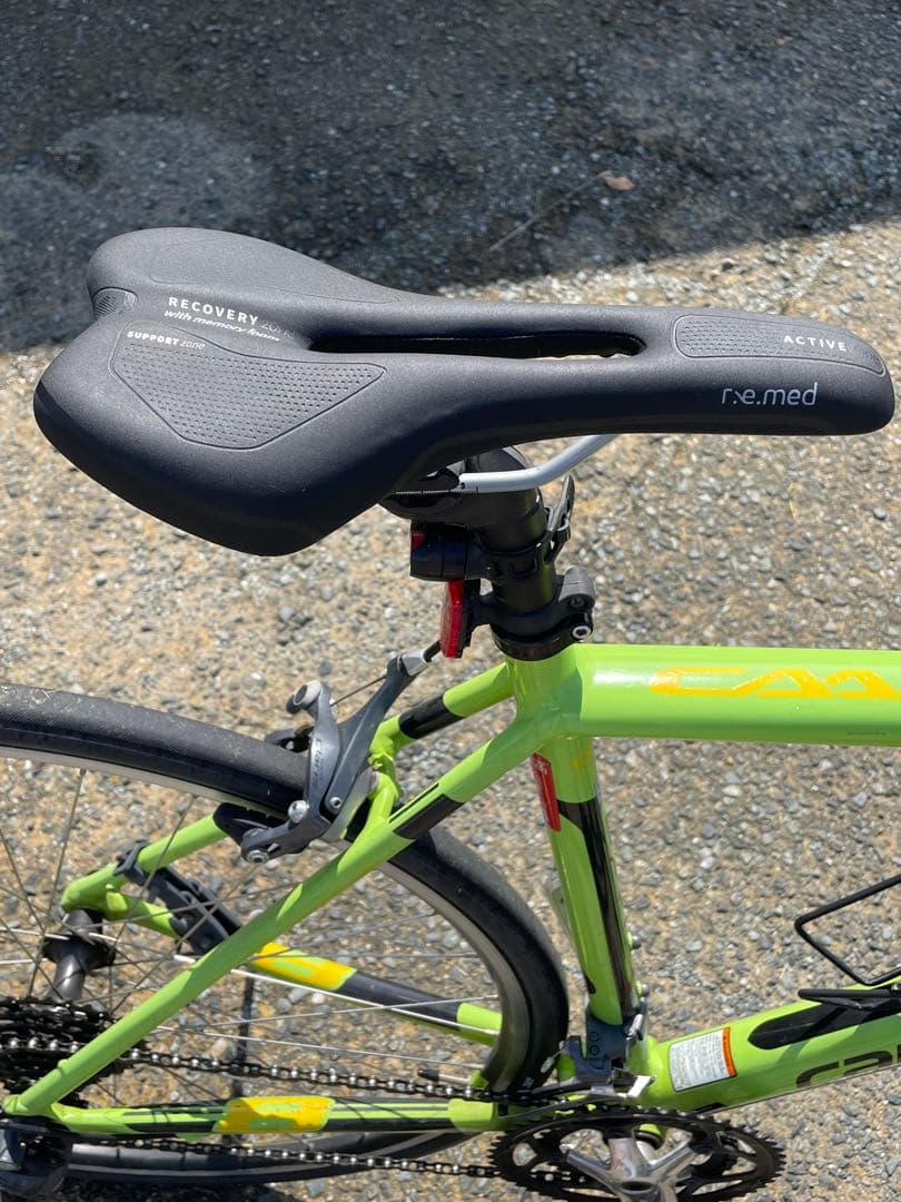 cannondale フラットバーロード　CAAD8 直接引取　配送応談