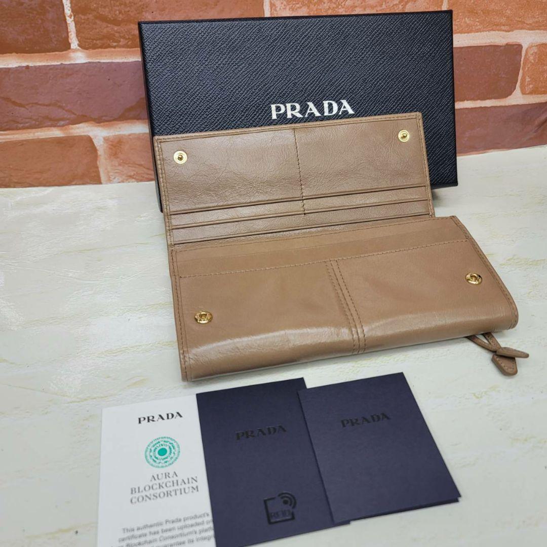ほぼ未使用 現行モデルPRADA☆鑑定済☆ソフトルックスレザー1MH132財布