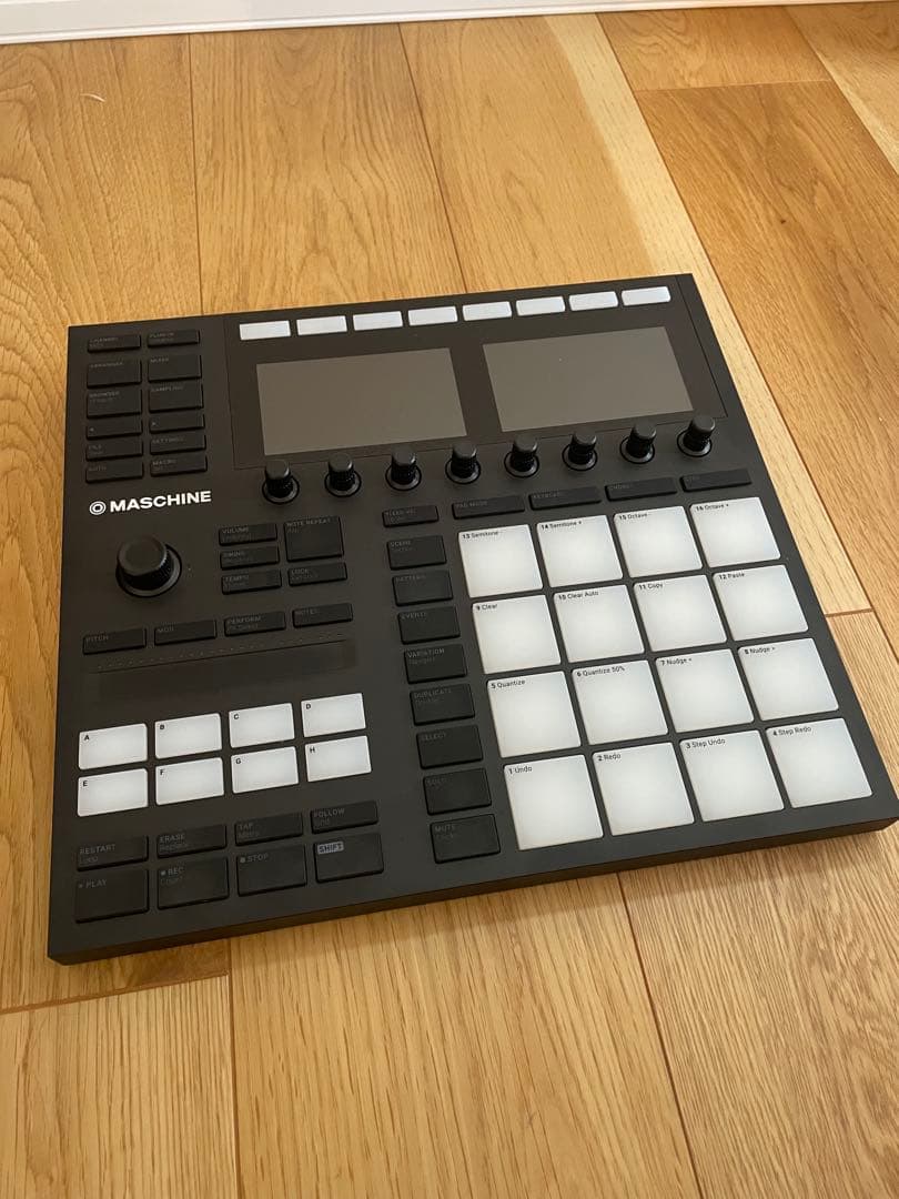 Native Instruments MASCHINE MK3(IDあり)