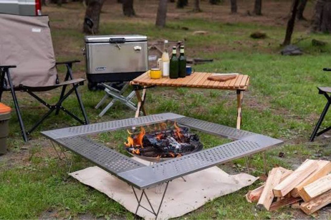 バーベキュー・調理用品 Coleman FIREPLACE TABLE