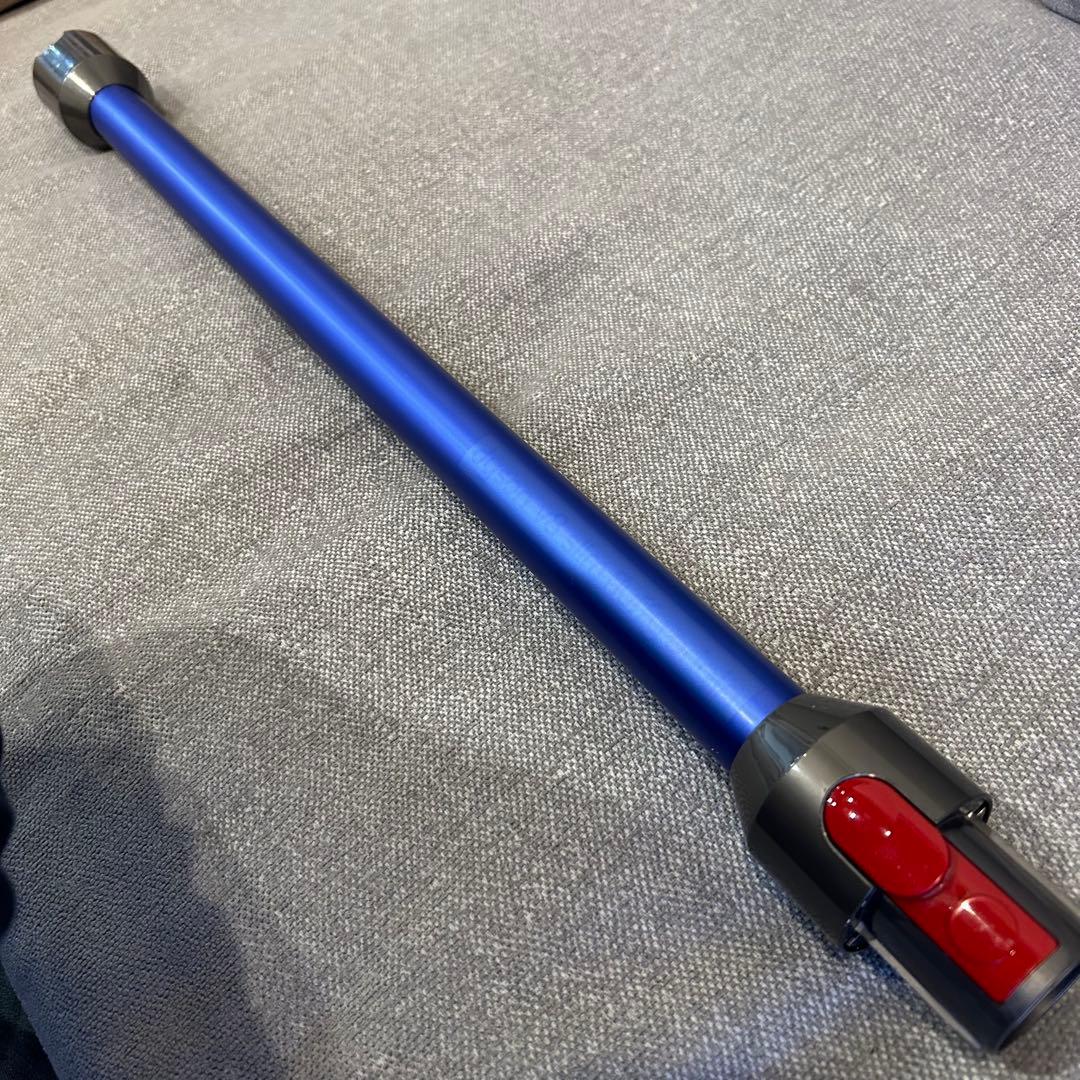 【美品】dyson v8 slim fluffyクリーナーヘッドとパイプ