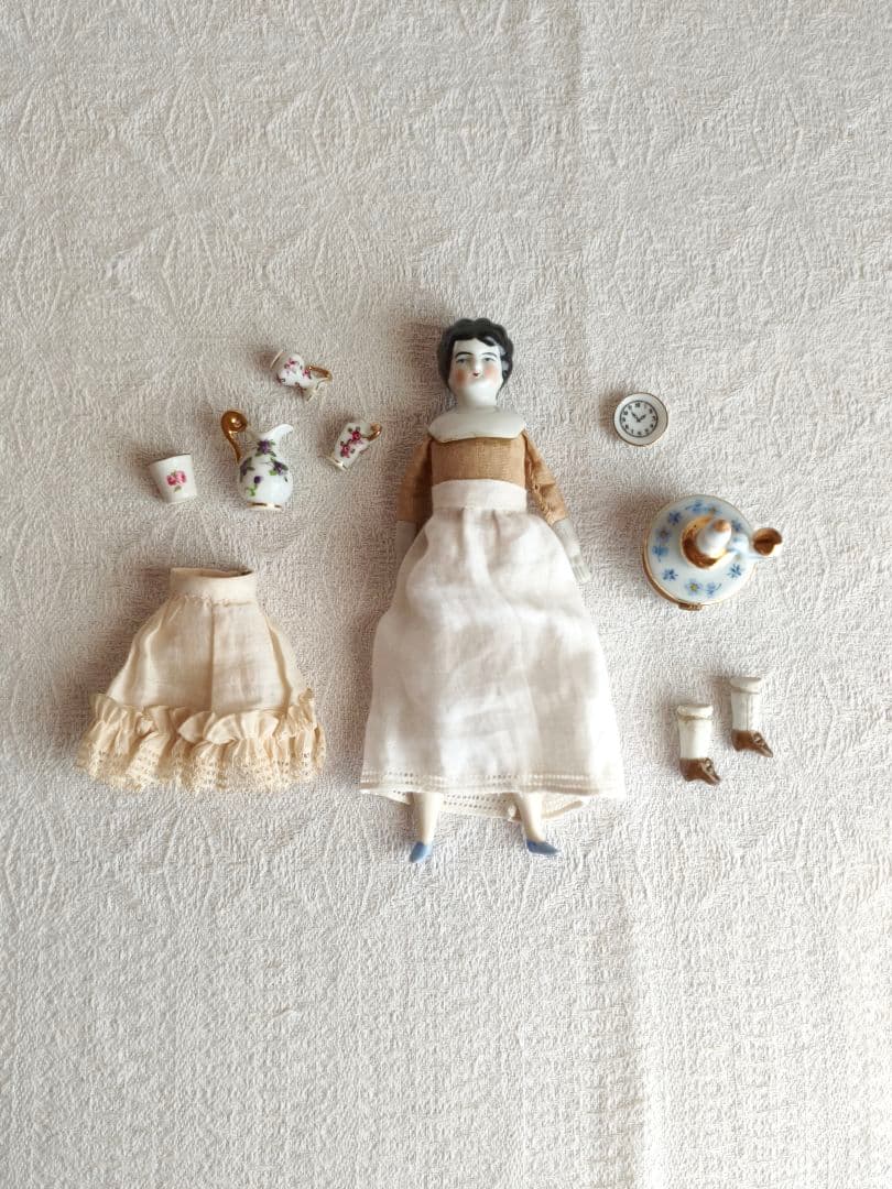 * vintage case ❀ 陶器製 キャンドル型の ジュエリーケース