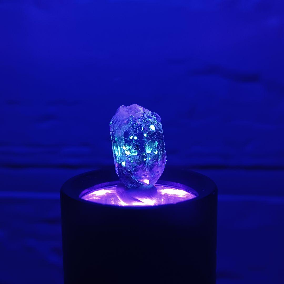 【超希少石/最強品質】オイルインクォーツ＊石油入り水晶＊　天然石 原石