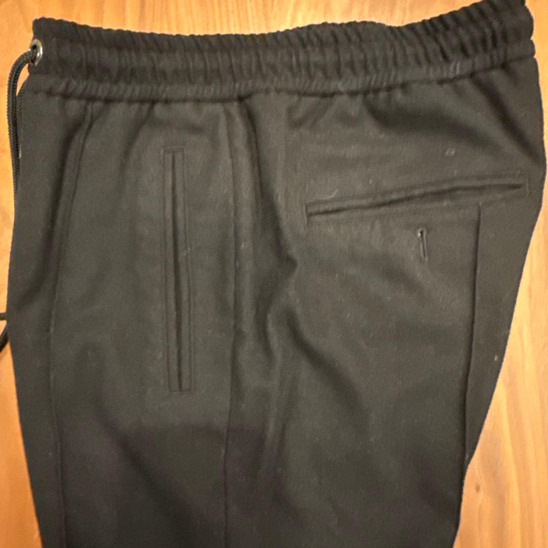 giabsarchivia ブラック スラックス 44