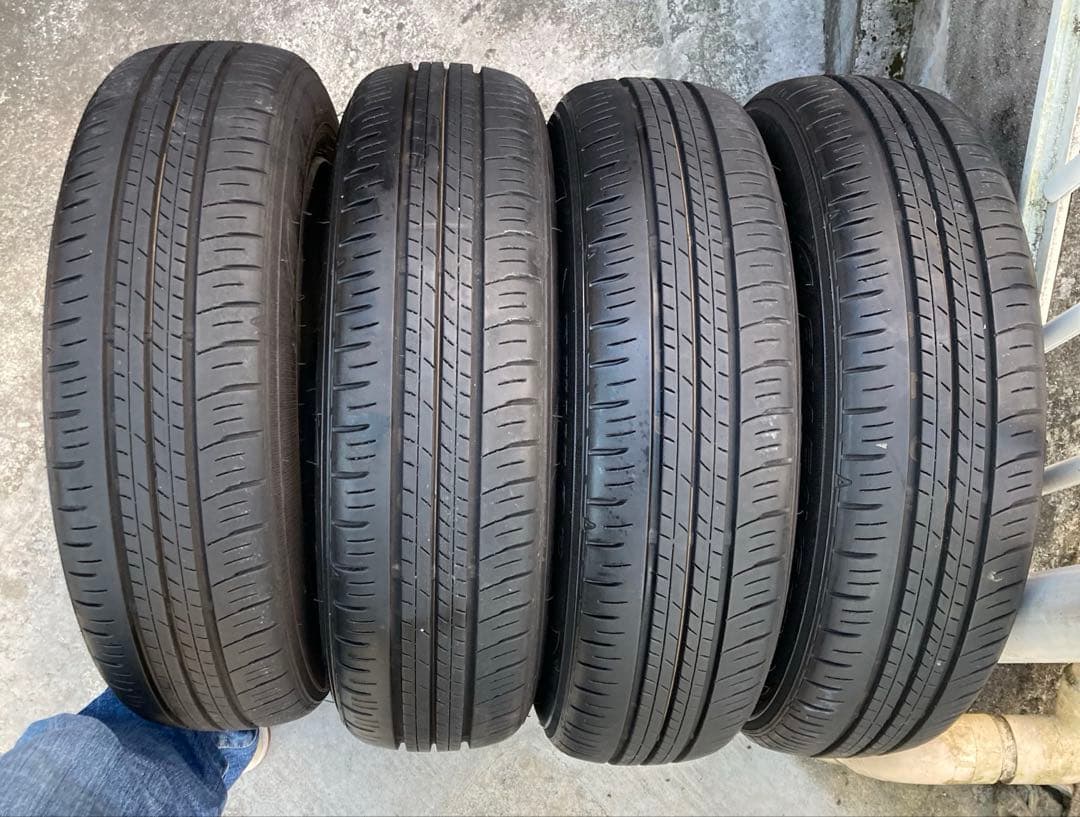 スチールホイール4本 ムーンアイズトリムリング デイトナ センターキャップセット