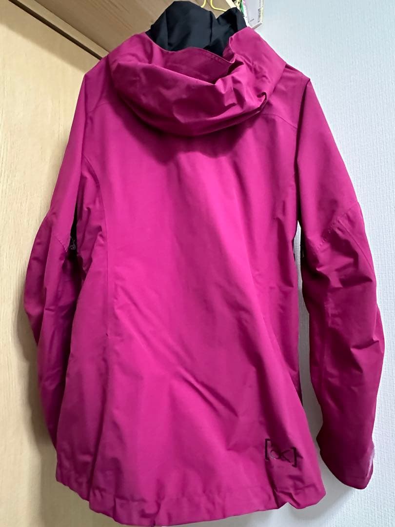 burton ak GORE-TEXスノボウェアジャケット　ピンク