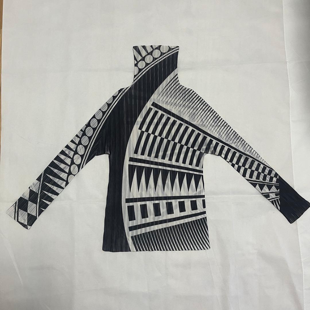 美品 プリーツプリーズ イッセイミヤケ シャツ ハイネック 総柄 トップス