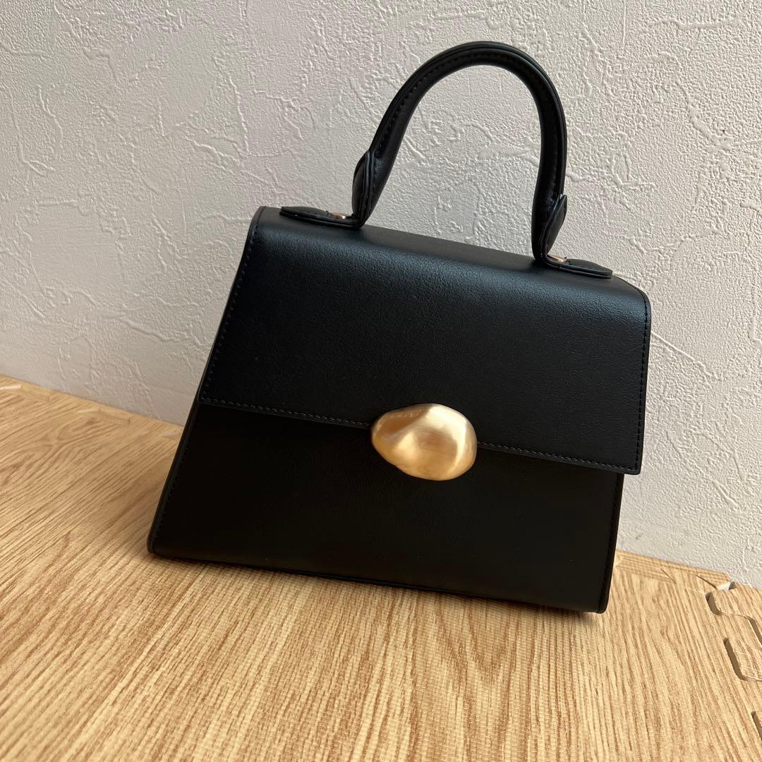 アニュアンス anuans モチーフ付きミニハンドルバッグ （BLACK）