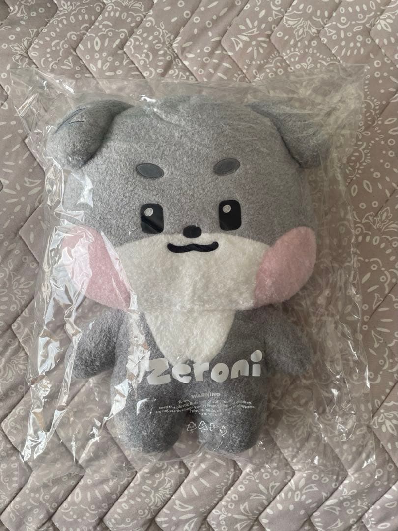 zeroni フラット ぬいぐるみ　ゴヌク　zb1 ゴニニ ゼロニ