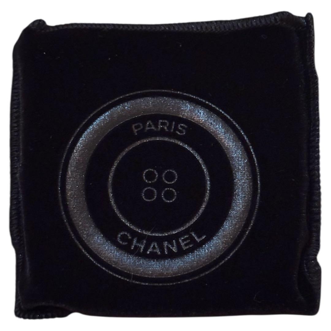 CHANEL LES 4 OMBRES BOUTONS シャネル