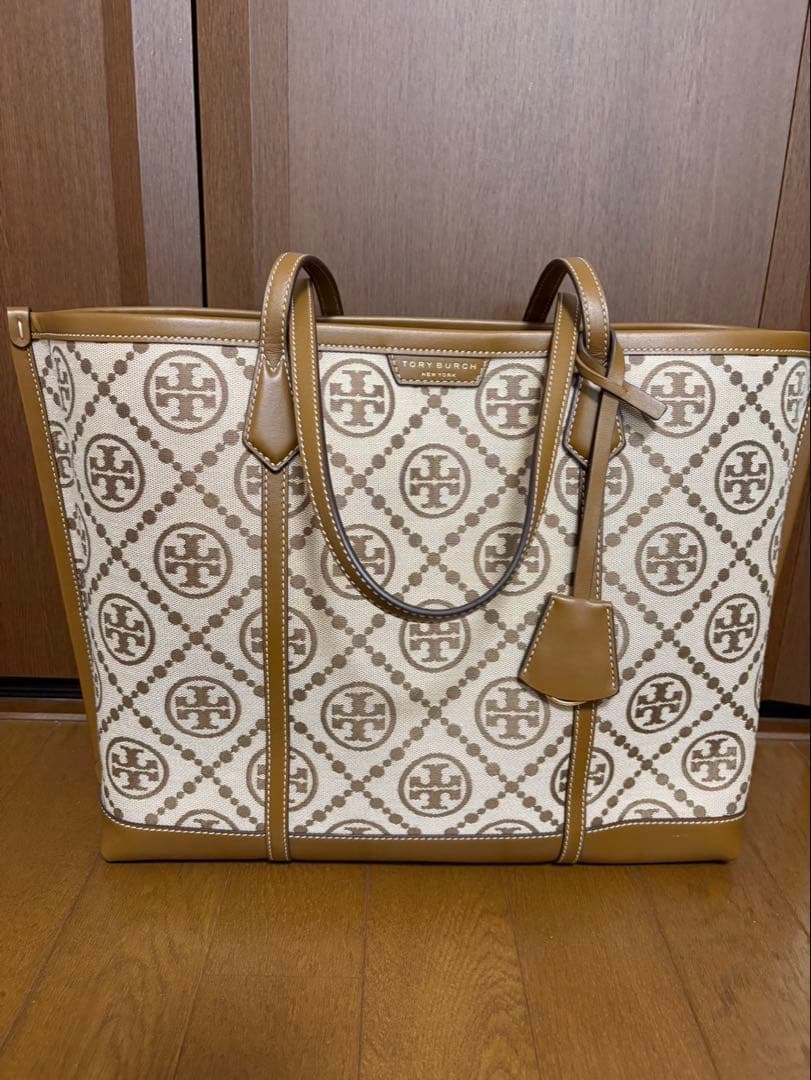トリーバーチ　トートバッグ