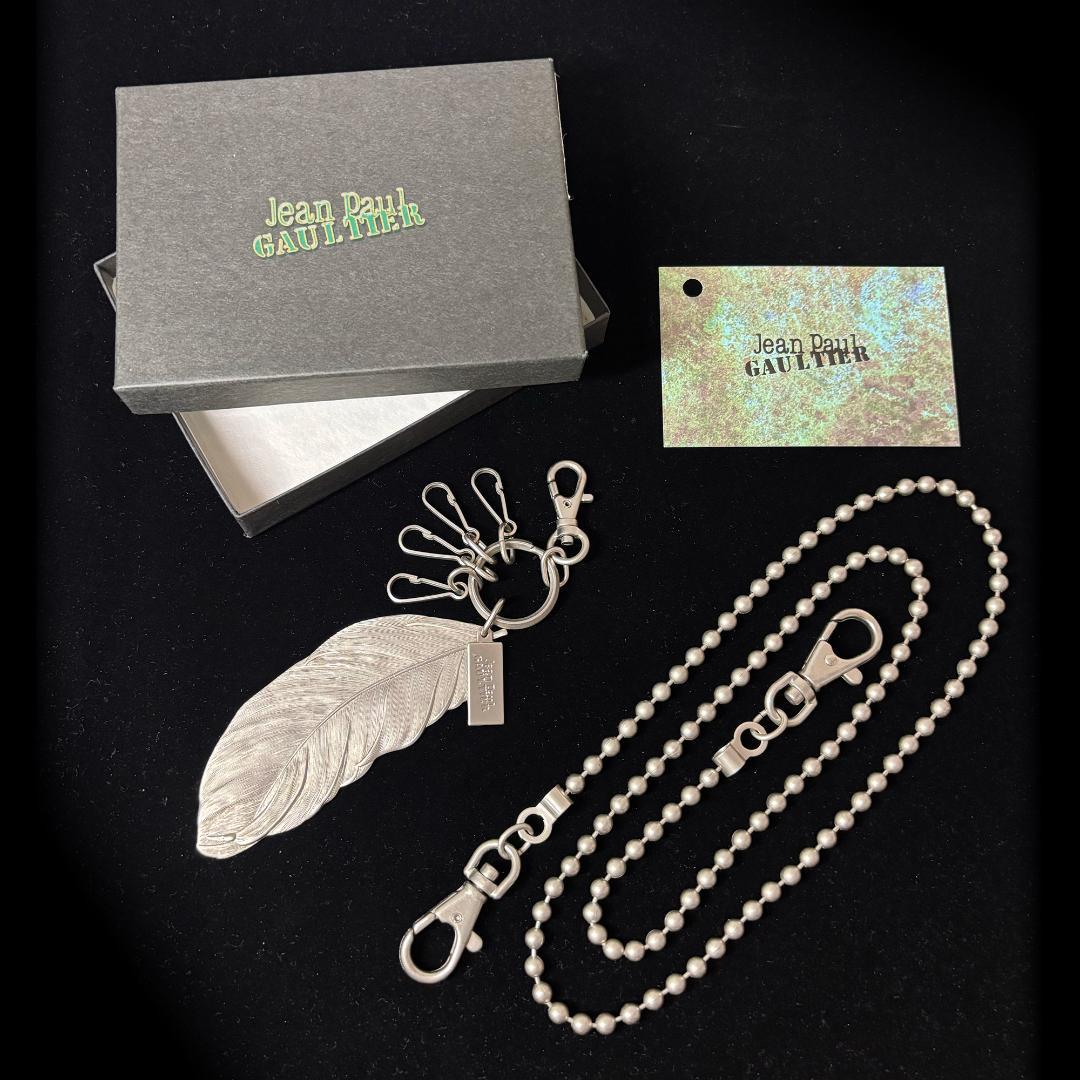 Jean Paul GAULTIER ジャンポールゴルチェ 羽根 キーホルダー