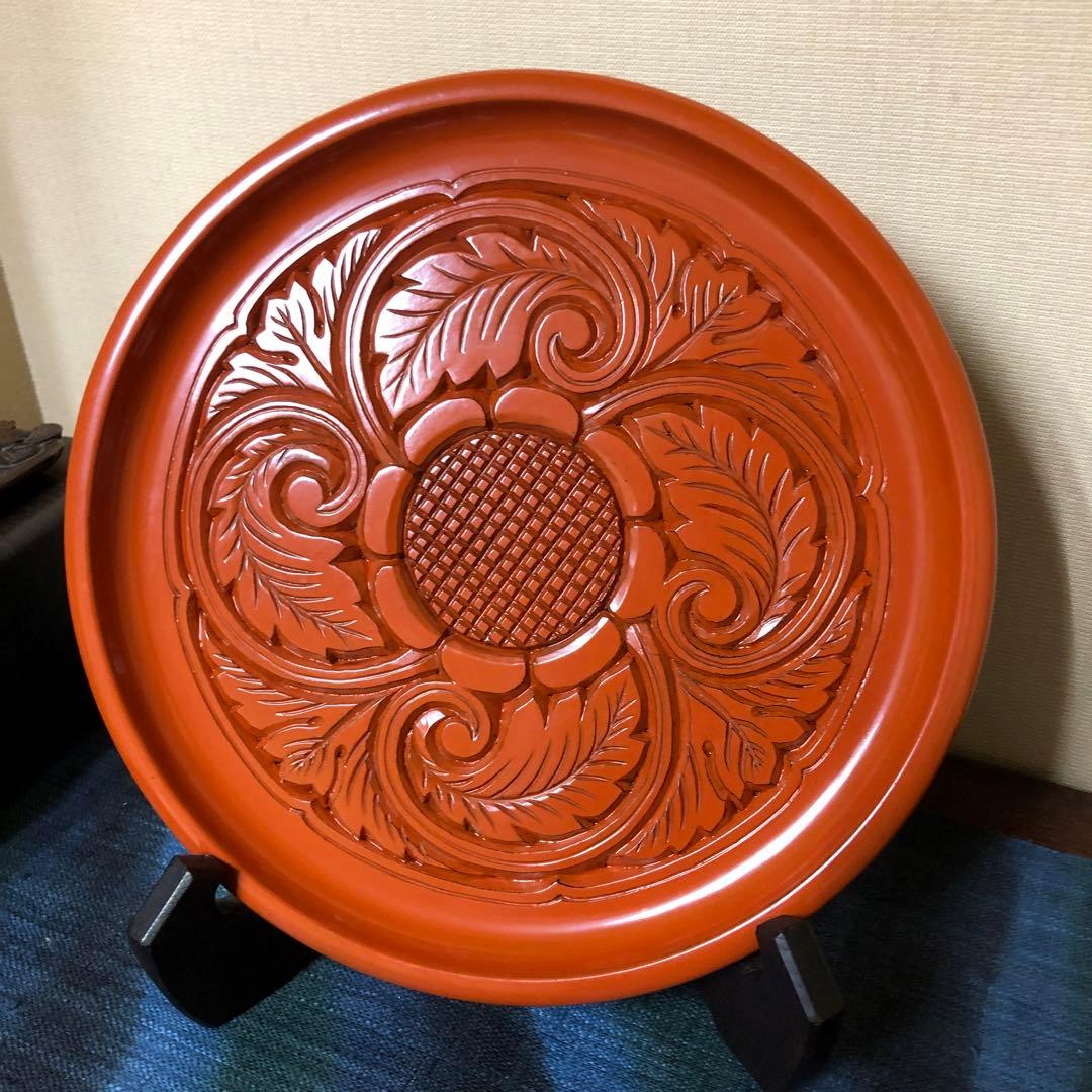 鎌倉彫　博古堂　洗朱　丸盆