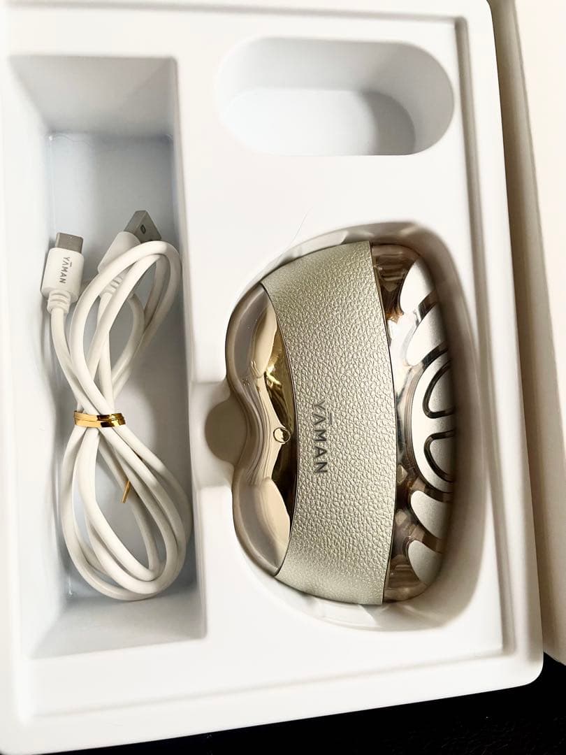 YA-MAN リフトロジー　ヤーマン美顔器　箱付きYJFDIN ゴールド