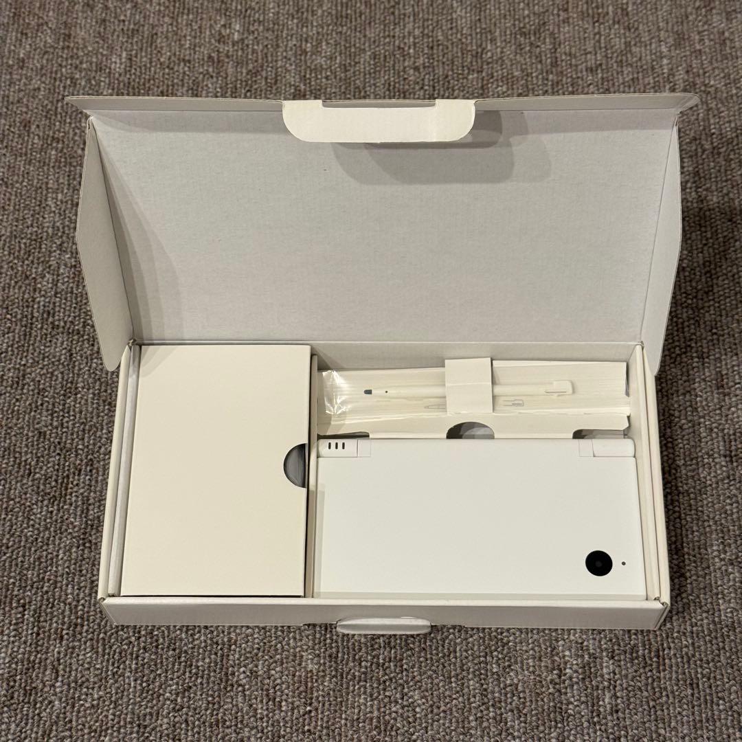 【極美品】ニンテンドーDSi ホワイト 箱付き ③
