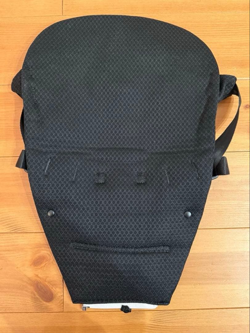 【専用ヘッドサポート付き】AIRBUGGY エアバギー 抱っこ紐　ブラック