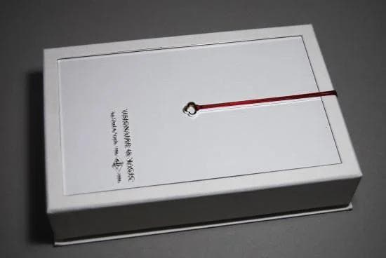 VISIONAIRE 第48号MAGIC Van Cleef & Arpels