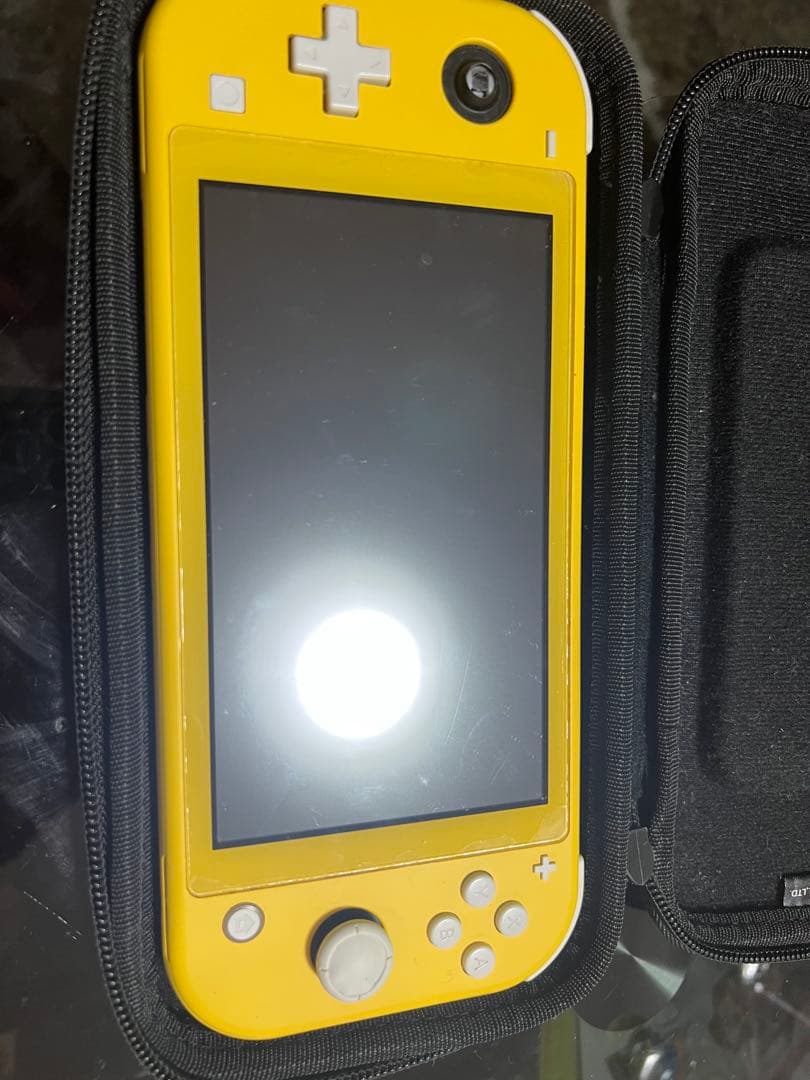 Nintendo Switch Lite イエロー 本体のみスティック破損