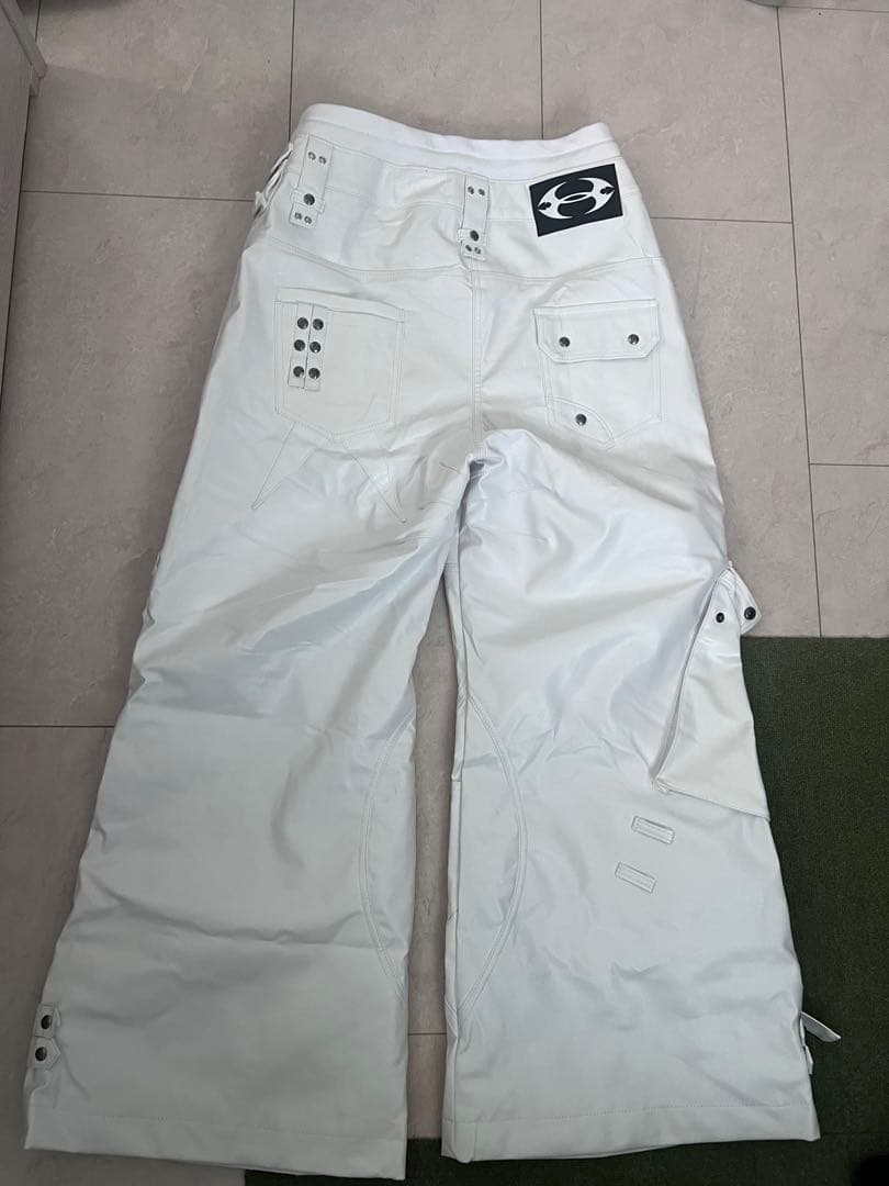 ffcxdgvc CozyWorldWide ホワイト カーゴパンツ