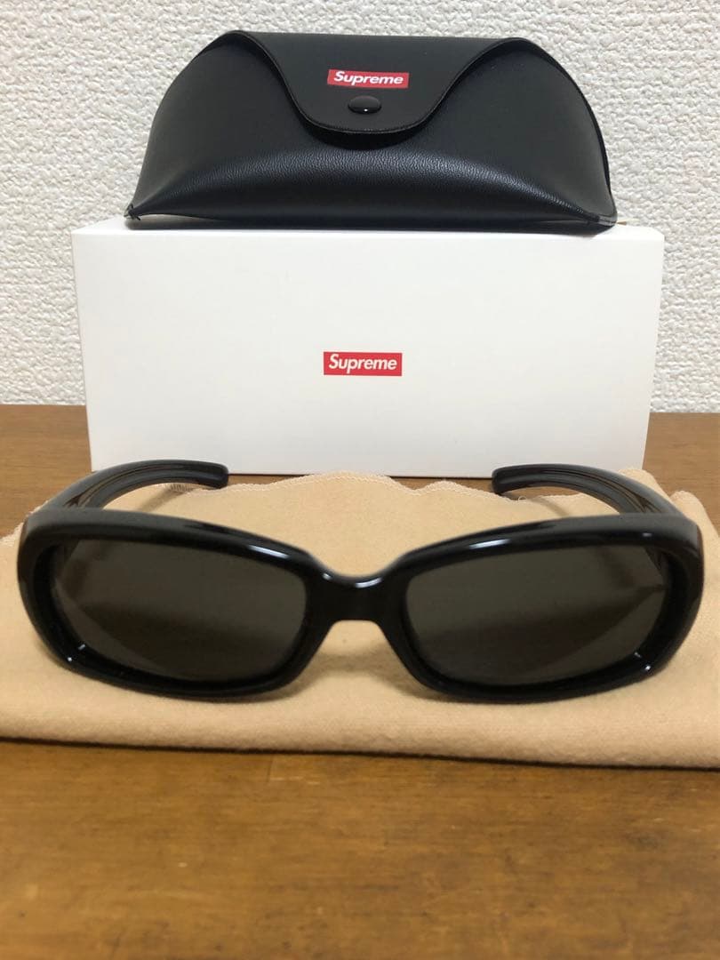 Supreme ブラック サングラス ケース付き