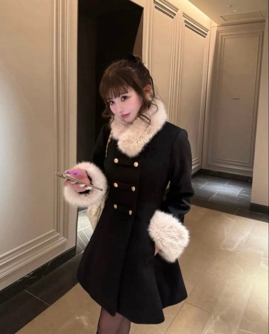 Treat Ürself アウター Muse fur flare coat
