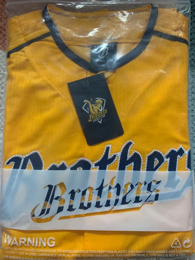兄弟エレファンツ　ユニフォーム　Mサイズ　黄色　台湾リーグ　野球　中信兄弟