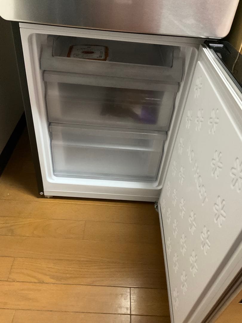 Haier URBAN CAFE 173L 2ドア冷蔵庫 右開き