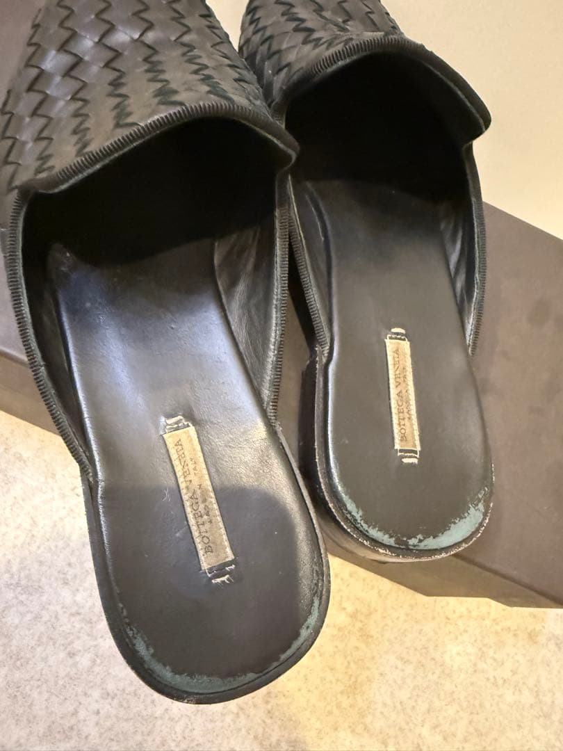 Bottega veneta ソッティーニ 編み込みレザー 黒ミュール25(39