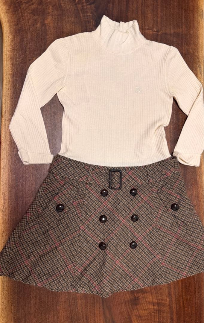 【セール】ベージュ タートルネック チェック柄スカート セット