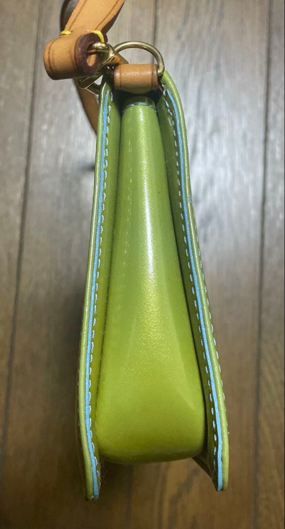 LOUIS VUITTON ルイ・ヴィトン ヴェルニ　レキシントン　ハンドバッグ