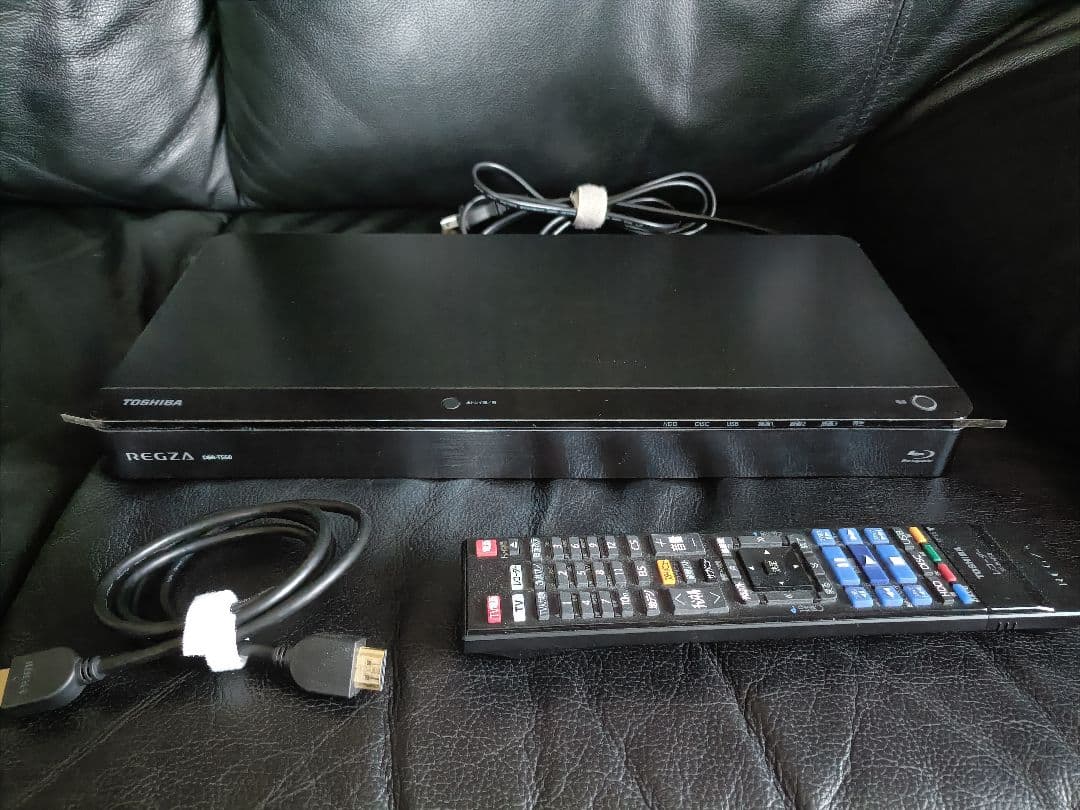 東芝3番組同時録画ブルーレイレコーダー DBR-T550/2014年製
