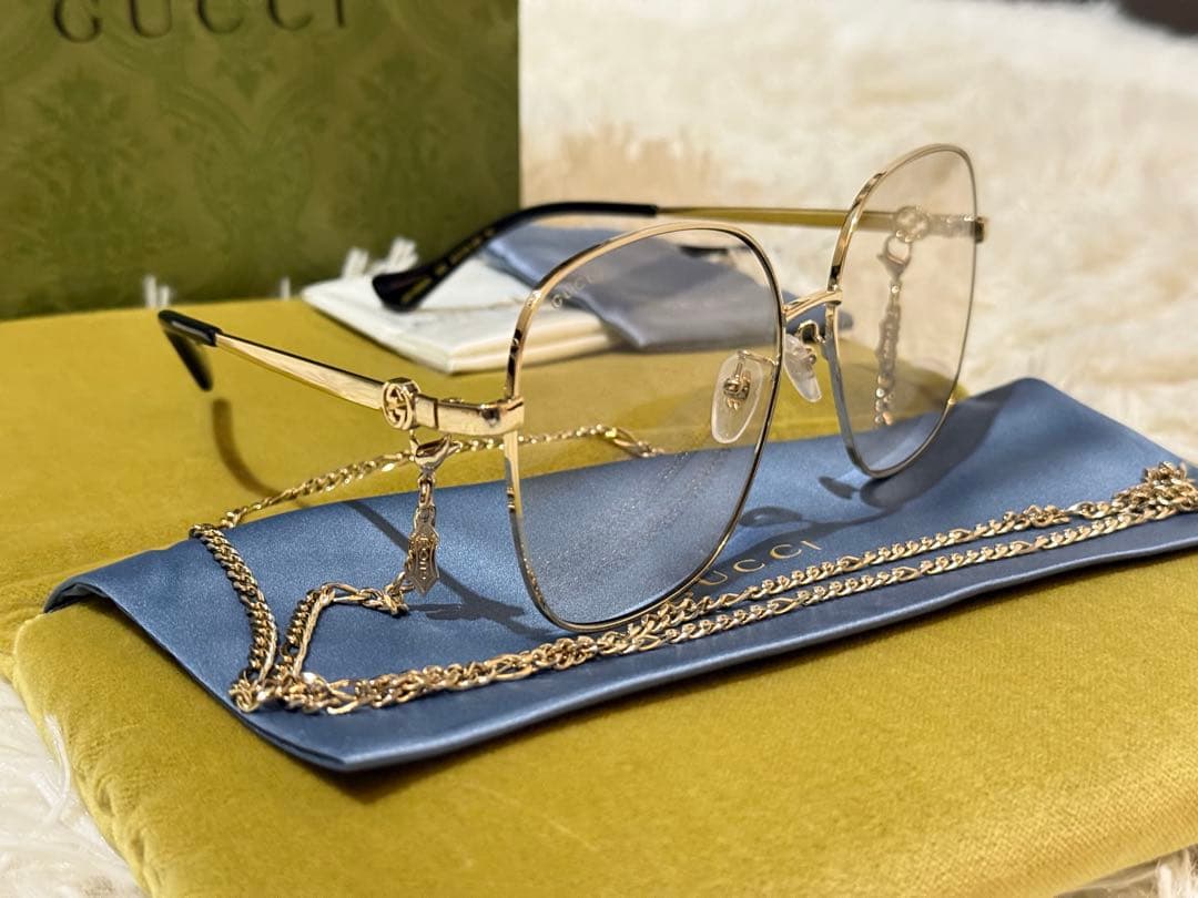 GUCCI チェーン付き サングラス