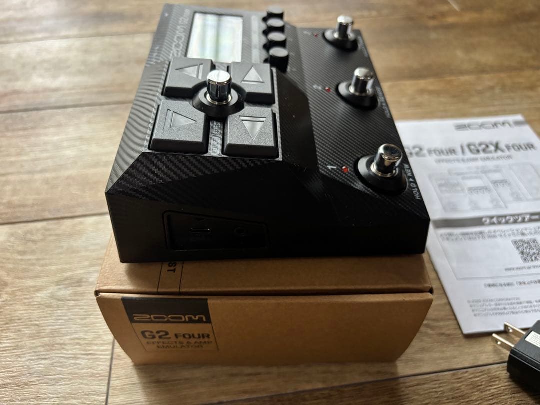 美品早い者勝ち！ZOOM G2 FOUR ギターエフェクター
