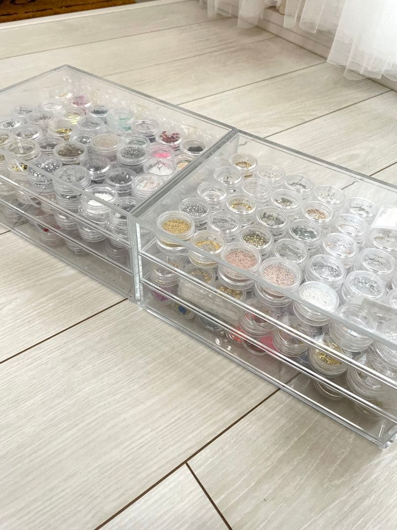 ネイルアート用品まとめ売り　ジェルネイル　ラメ　ホロ　メタル　パーツ