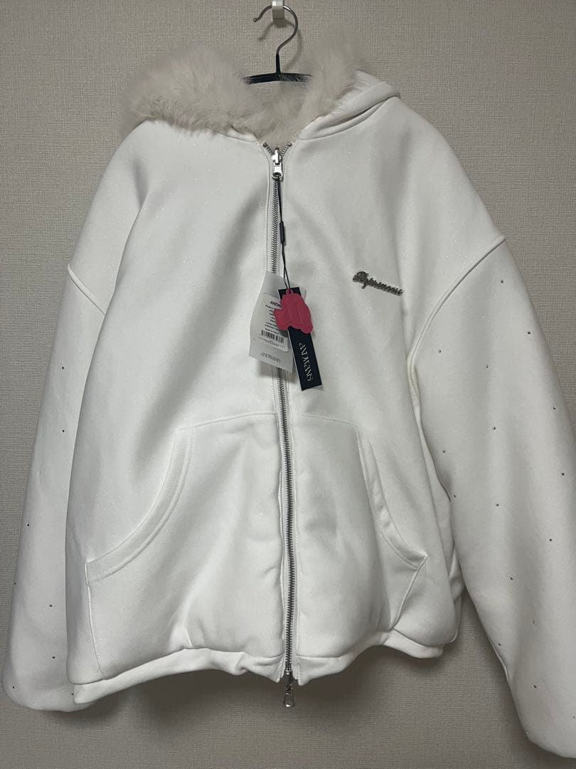 ANDWANG Kirakira 2way fur zip up white 白