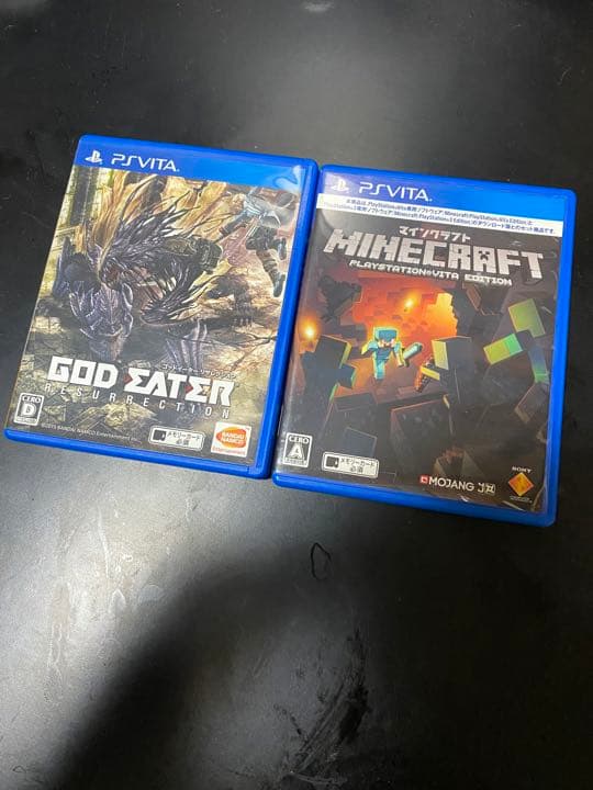 プレーステーションヴィータ 本体 備品付き カセット2つ付き