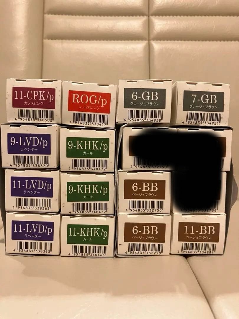 ヴィラロドラ　カラーパレット13本セット（使用品あり）