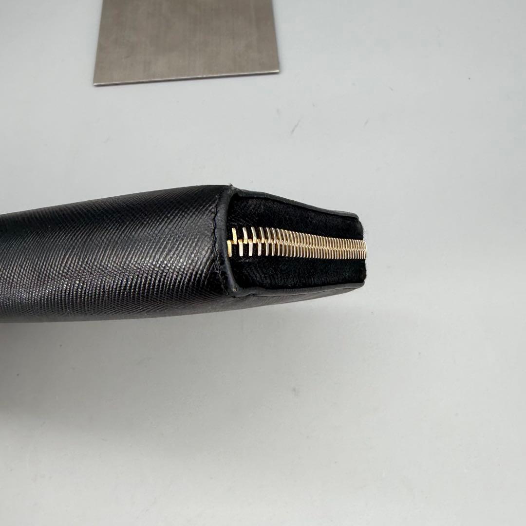 PRADA サフィアーノレザー 長財布 ブラック　フィオッコ　ラウンドファスナー