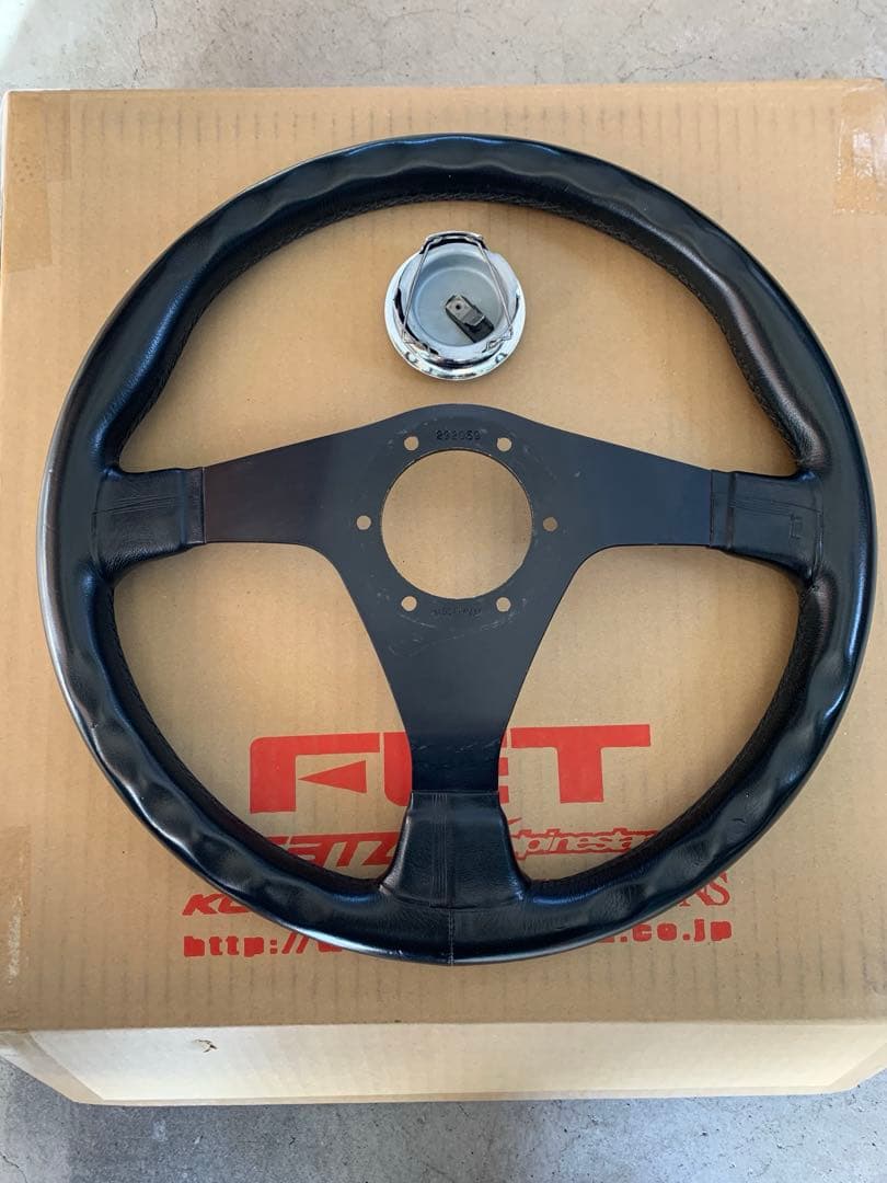 n*e様 ナルディ ガラ3 レザーステアリング 35φ ホーンボタン付