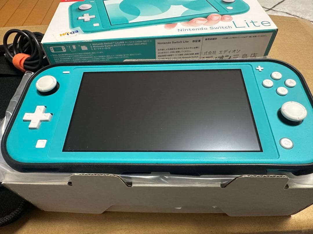 switch switchlite ニンテンドー　スイッチ　ライト 本体
