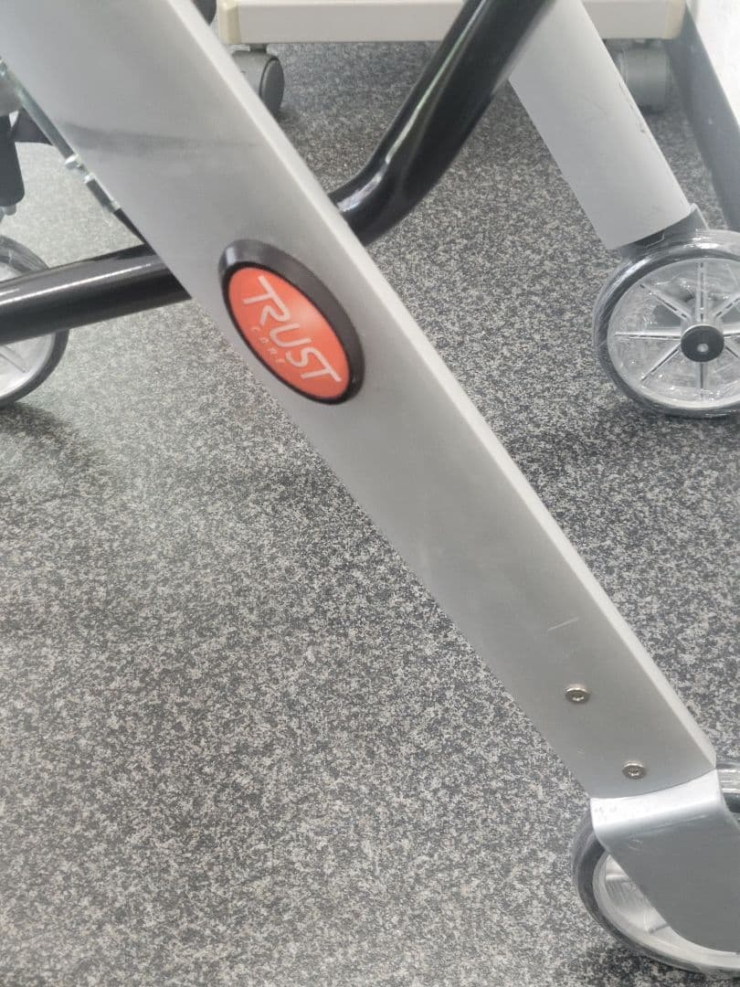 竹虎　室内向け 四輪歩行車 レッツゴーミニ 歩行車 歩行器 高齢者　①