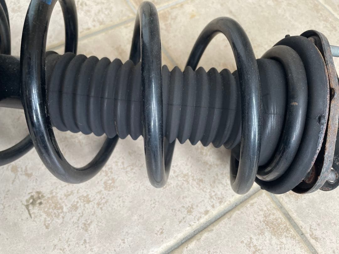 ヴォクシー 70 4WD 純正フロントサスペンション