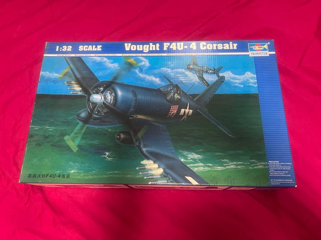 トランペッター　1/32 F4U-4コルセア