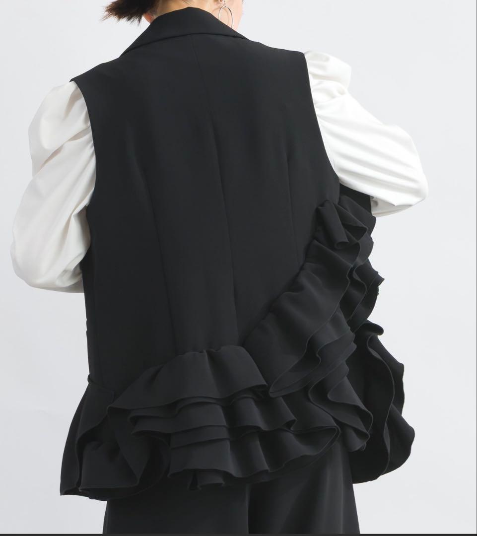 美品　PICCIN ピッチン　アシメントリー　フリルジレ　ブラック　M