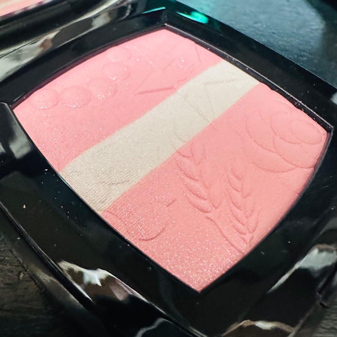 限定品☆シャネル　レ　シーニュ　ドゥシャネル　997ローズ　ルミエール