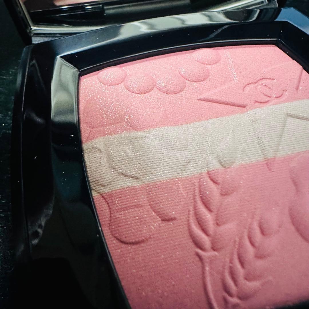 限定品☆シャネル　レ　シーニュ　ドゥシャネル　997ローズ　ルミエール