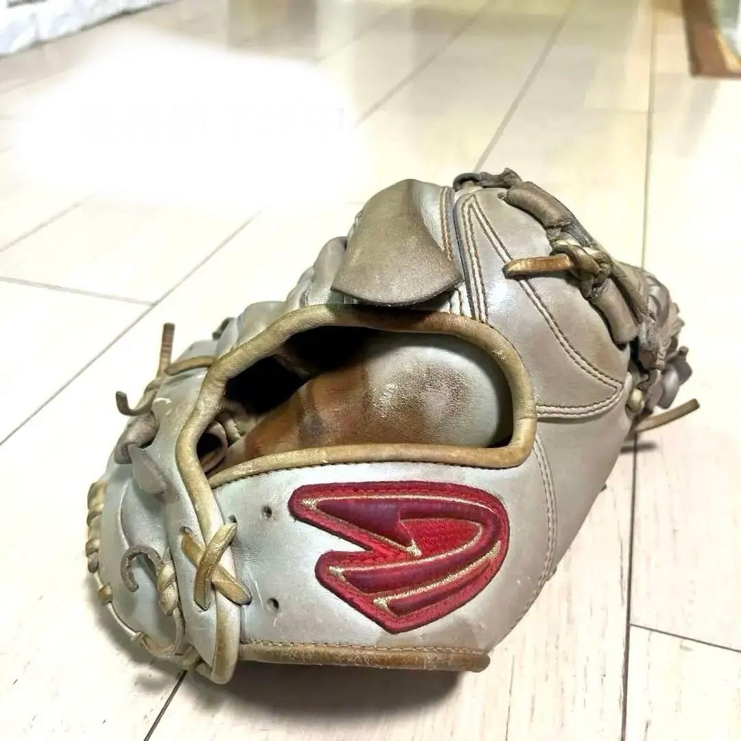 硬式野球グローブ　ディークエスト　ピッチャー用　右　元値6万