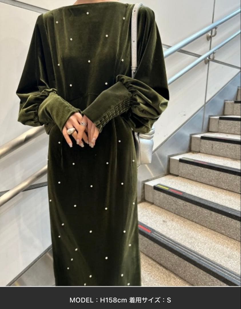 値下げ！Ameri BACK OPEN PEARL VELOUR DRESS